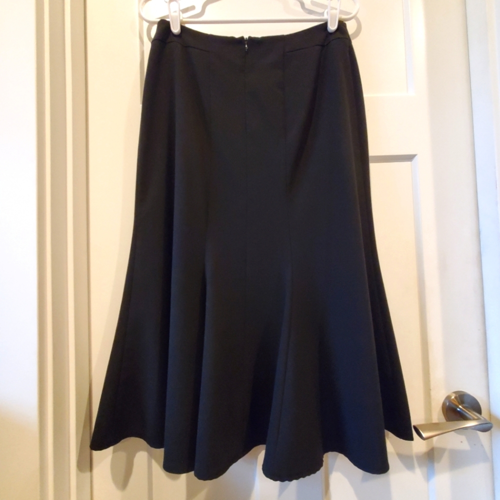 NYCC Women's Long Skirt Size 8